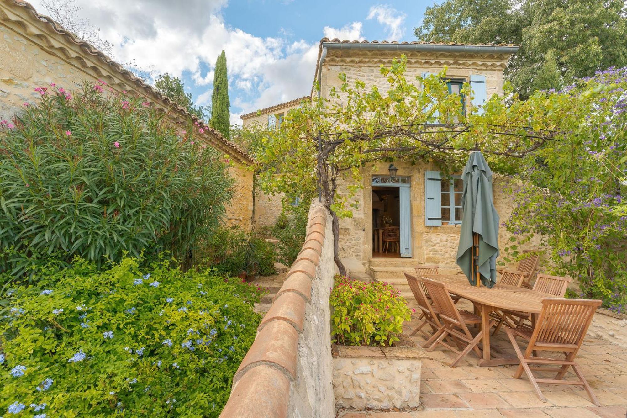 Les Calades Villa Ledenon Exterior photo